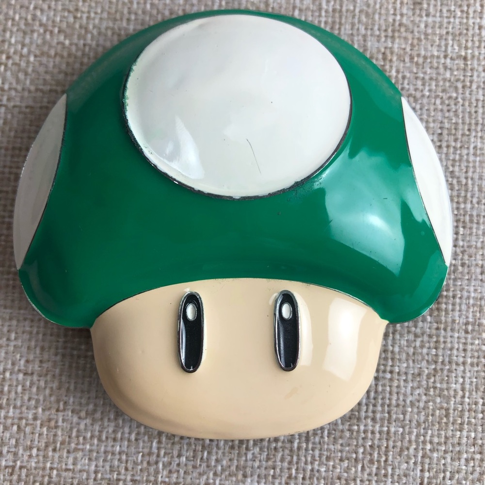 Vintage 🍄 Belt Buckle